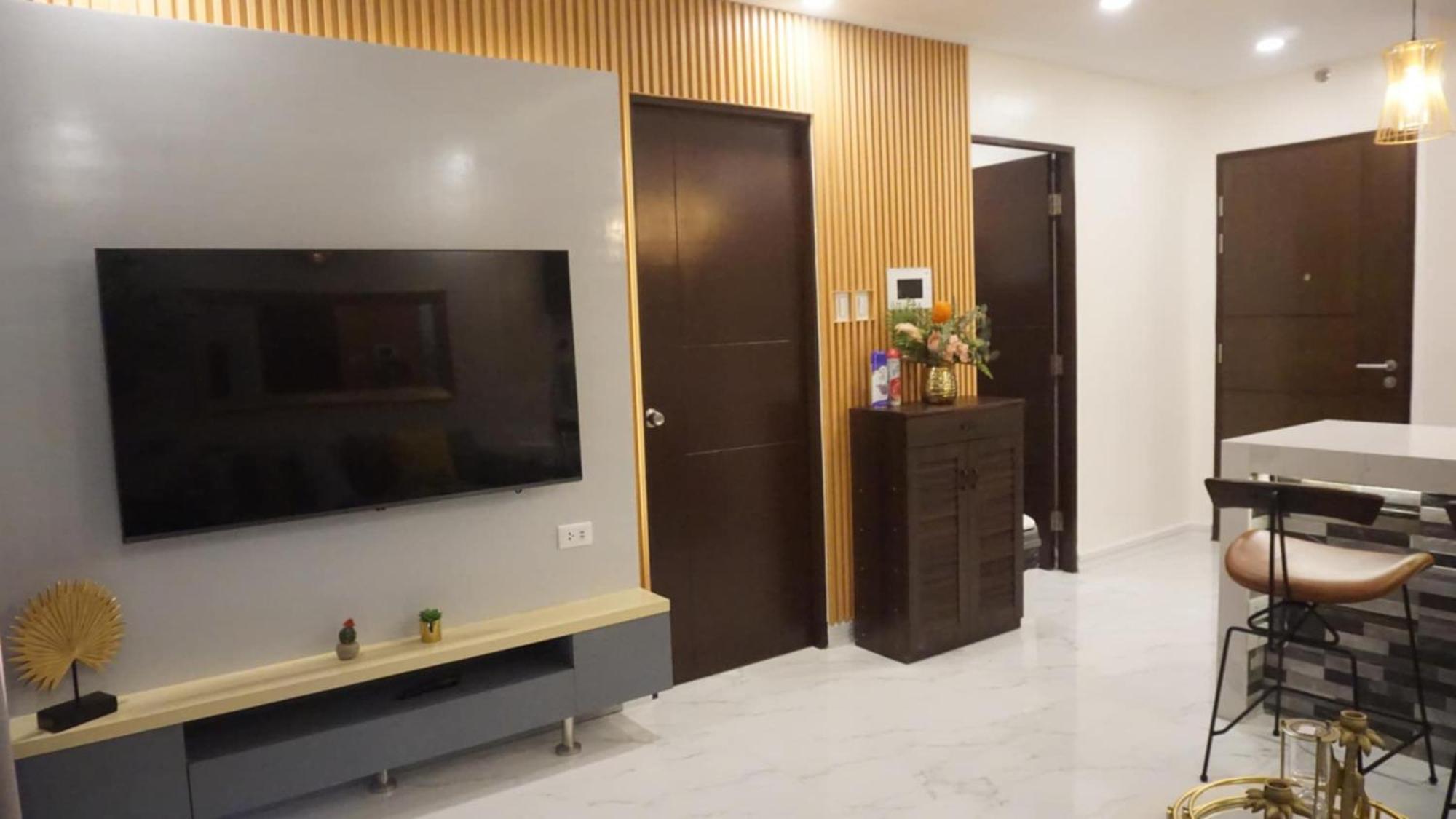 Deluxe Condo 2 Bedroom, 7Th Floor Room Bc In One Madison Tower 3, Megaworld Boulevard, Mandurriao Iloilo City, Philippines Esterno foto