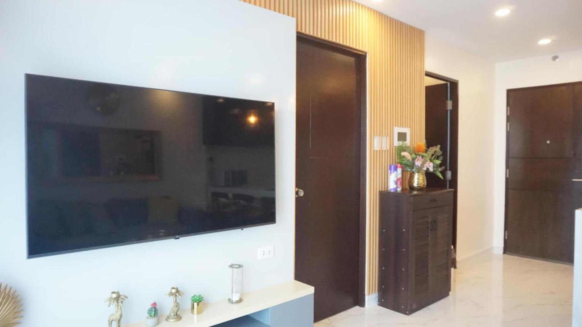 Deluxe Condo 2 Bedroom, 7Th Floor Room Bc In One Madison Tower 3, Megaworld Boulevard, Mandurriao Iloilo City, Philippines Esterno foto