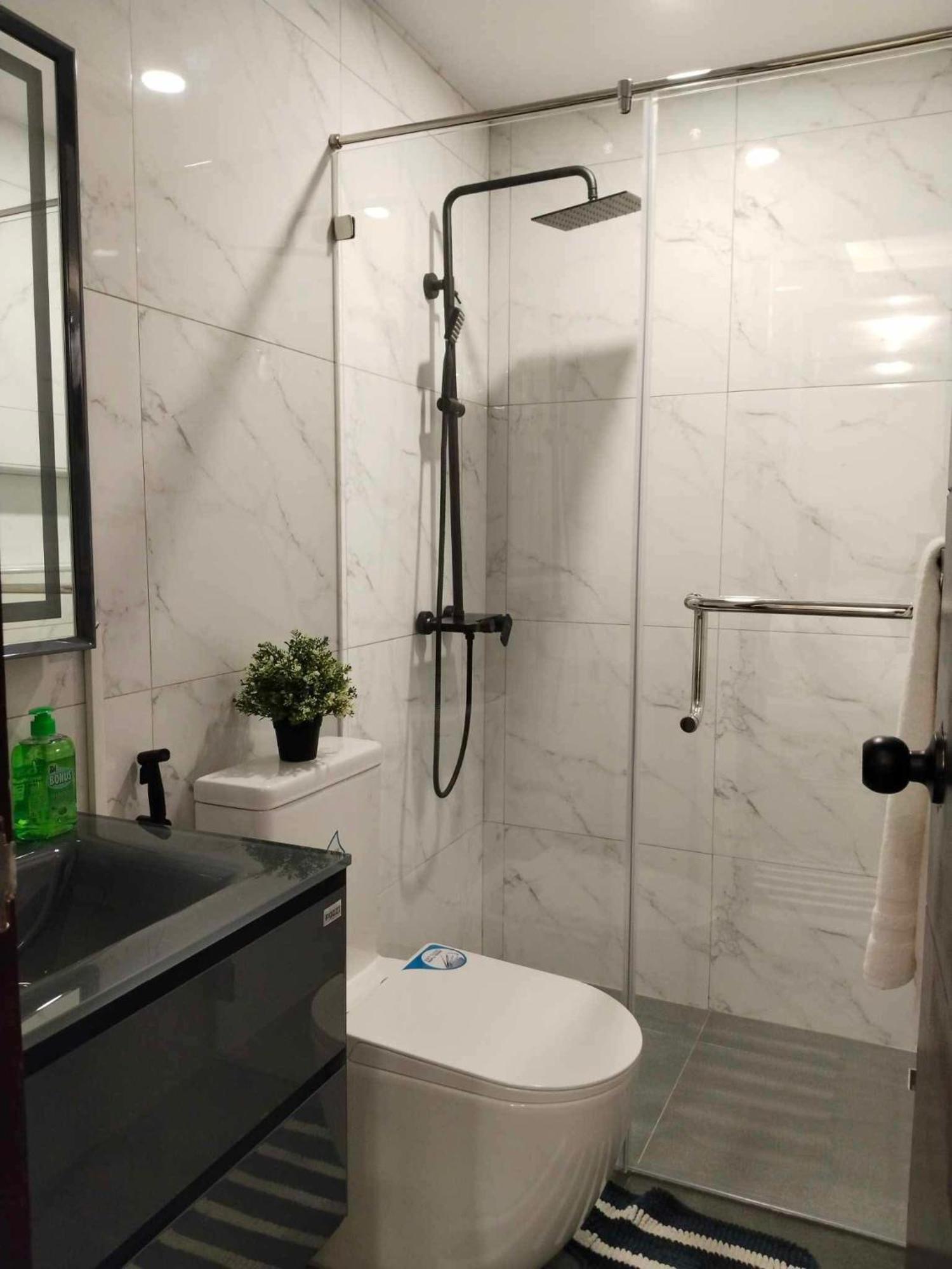 Deluxe Condo 2 Bedroom, 7Th Floor Room Bc In One Madison Tower 3, Megaworld Boulevard, Mandurriao Iloilo City, Philippines Esterno foto
