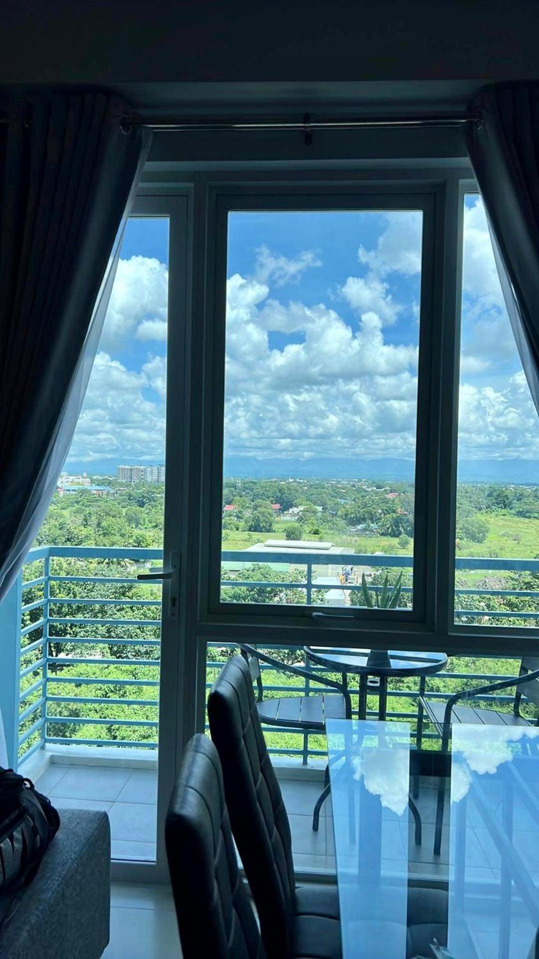 Deluxe Condo 2 Bedroom, 7Th Floor Room Bc In One Madison Tower 3, Megaworld Boulevard, Mandurriao Iloilo City, Philippines Esterno foto