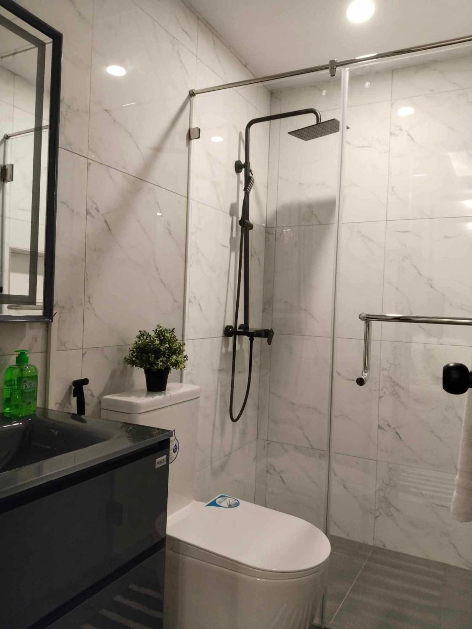 Deluxe Condo 2 Bedroom, 7Th Floor Room Bc In One Madison Tower 3, Megaworld Boulevard, Mandurriao Iloilo City, Philippines Esterno foto