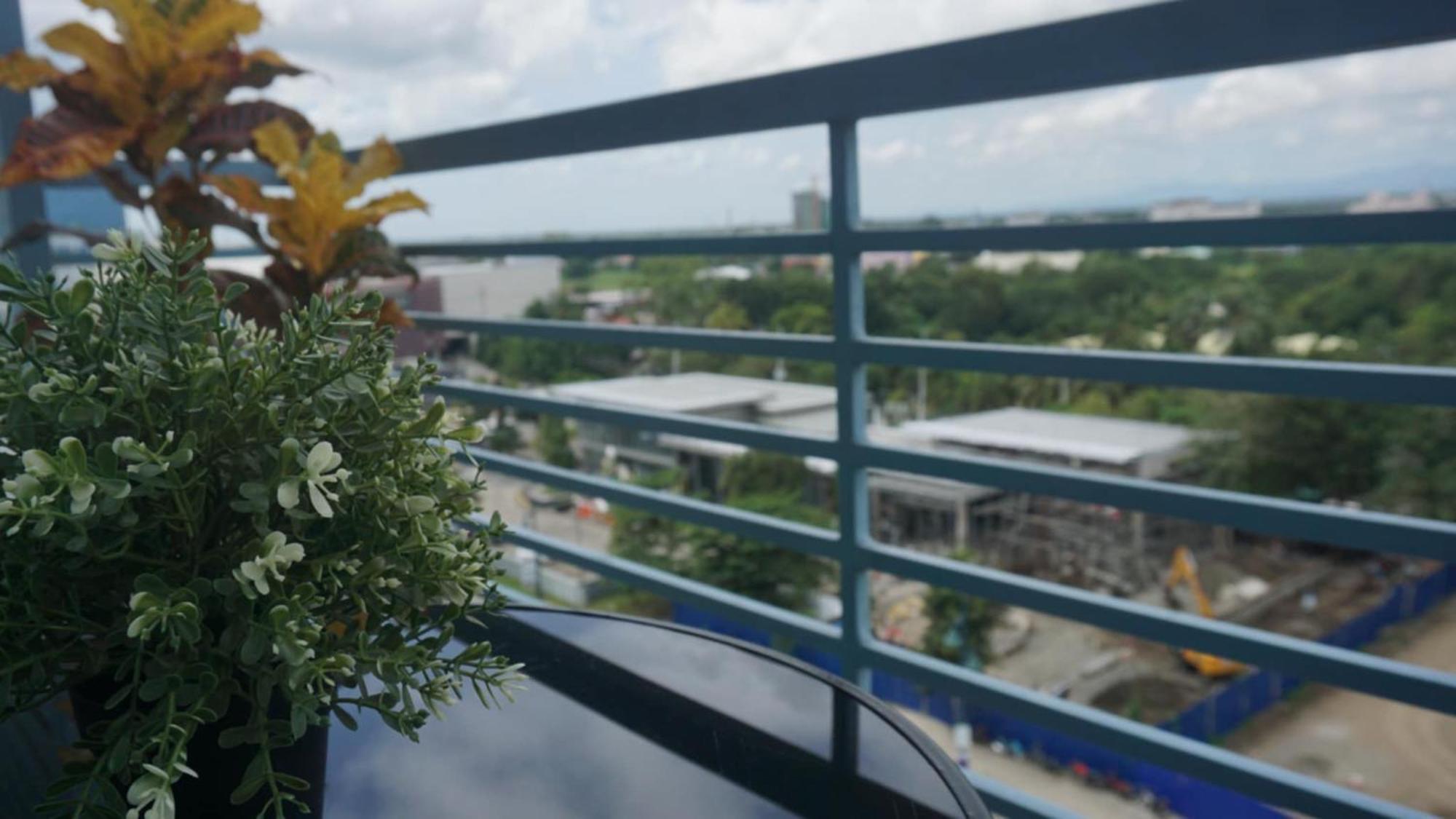 Deluxe Condo 2 Bedroom, 7Th Floor Room Bc In One Madison Tower 3, Megaworld Boulevard, Mandurriao Iloilo City, Philippines Esterno foto